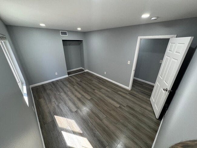 Photo - 347 W 67th St Unit 1