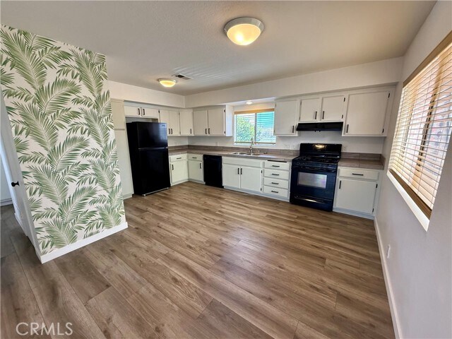 Photo - 190 Costa Mesa St