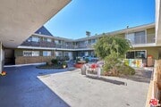 Photo - 443 S Wilton Pl
