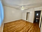 Photo - 1850 N La Brea Ave