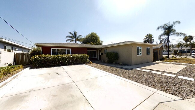 7BD/3BA, Great Backyard w/ POOL!!! (Lease ... - 7BD/3BA, Great Backyard w/ POOL!!! (Lease ... House