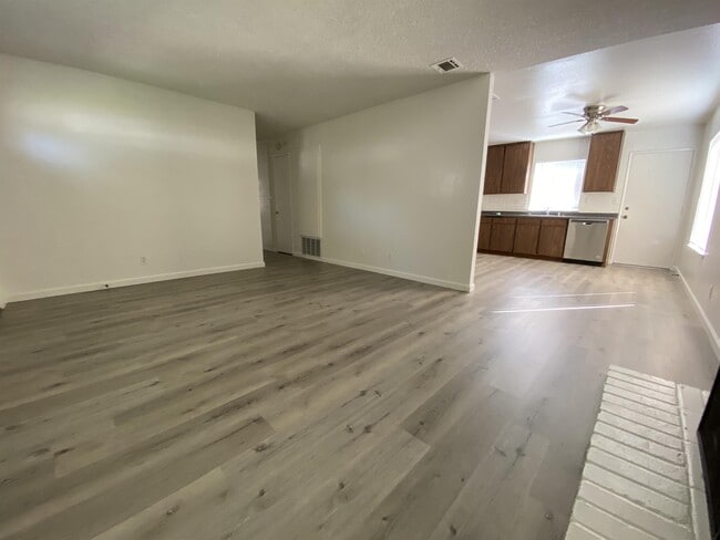 Photo - 2929 S Cedar Ridge Pl