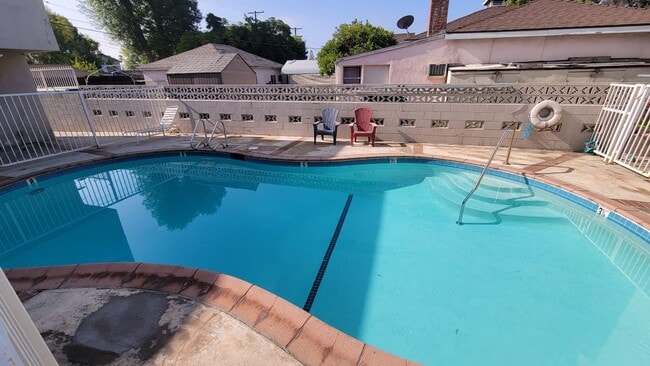 Photo - 6336 Tujunga Ave Unit 4