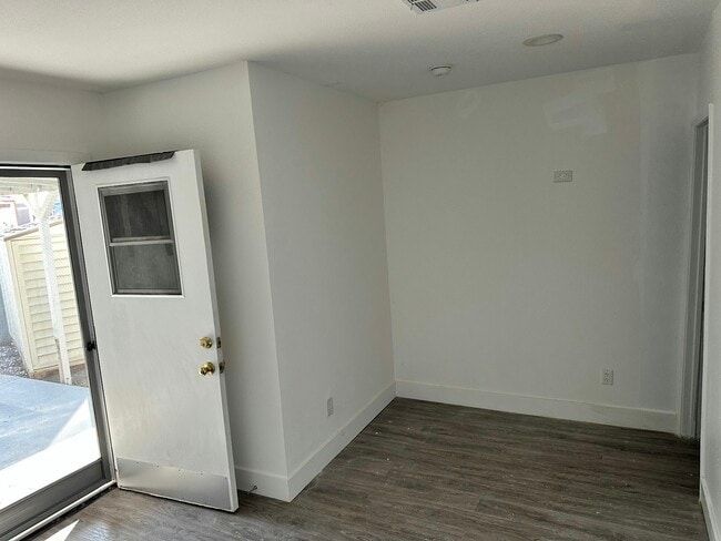 Photo - 15306 El Camino Ave