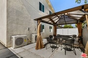Photo - 1915 N Manning St Townhome