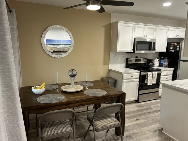 Photo - 2041 E Grand Ave Unit 53