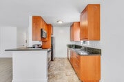 Photo - 1812 Westholme Ave Apartments