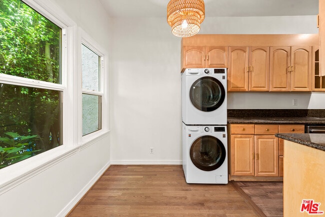 Photo - 340 N Oakhurst Dr Unit 103