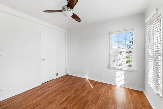 Photo - 5371 Louis Pl Unit 9