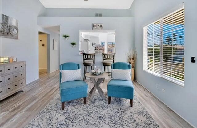 Photo - 480 Evergreen Ash