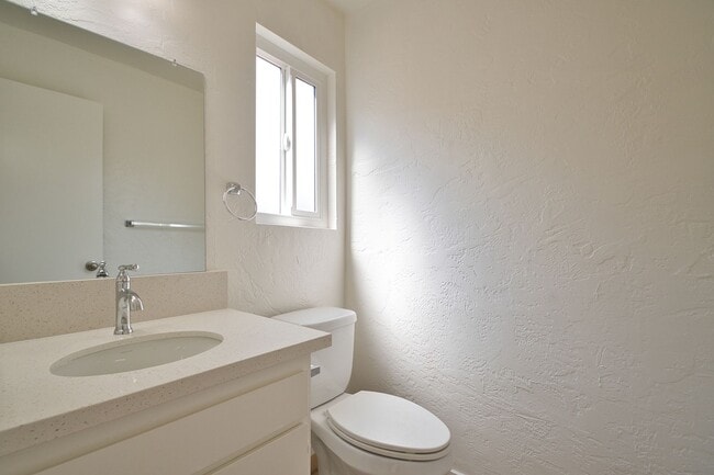 Photo - ot1708 Unit D