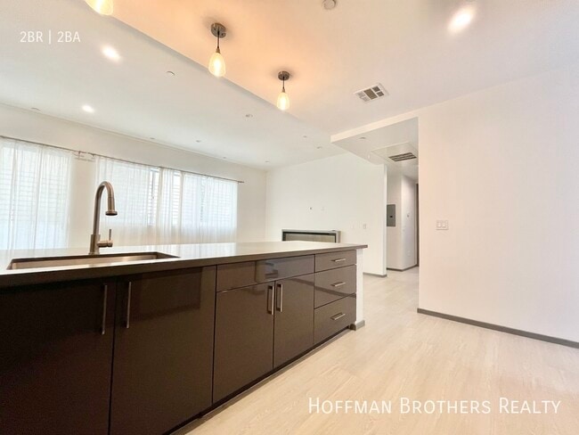 Photo - 1063 S Wooster St Unit 102