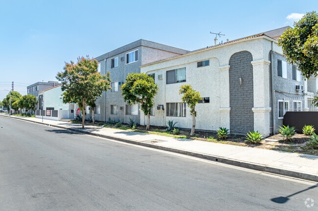 Photo - Latitude Apartments
