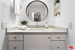 Photo - 7320 Hawthorn Ave Unit 219