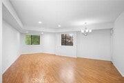 Photo - 3105 Montrose Ave Townhome