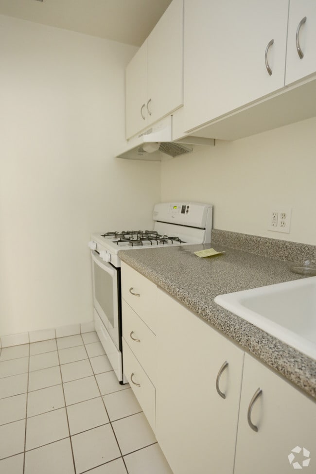 Studio - 300 SF - Mansfield Apartments