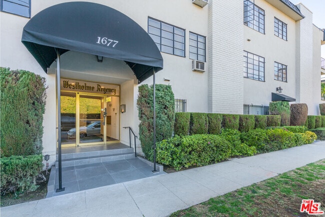 Building Photo - 1677 Westholme Ave Unit 101 Rental