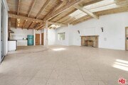 Photo - 960 N Tigertail Rd House