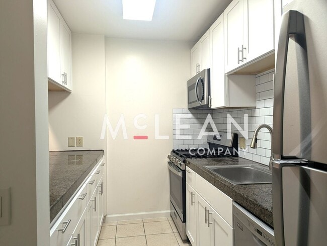 Photo - Calle Abronia Unit 03