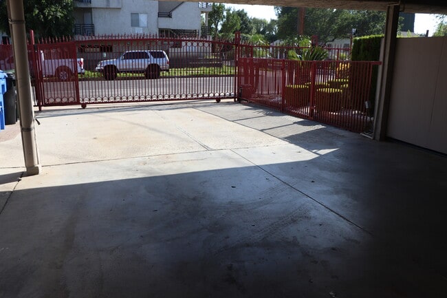 Photo - 6104 Costello Ave