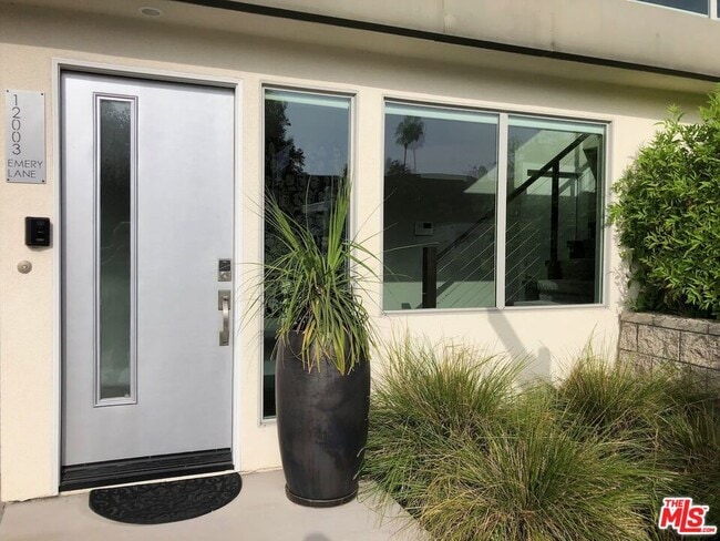 Photo - 12003 Emery Ln