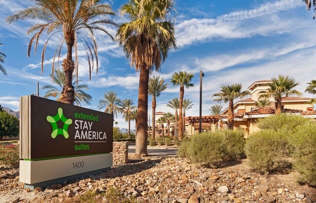 Building Photo - Furnished Studio-Palm Springs - Airport Rental