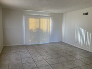 Photo - 517 Dejoy St