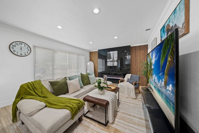 Photo - 606 S Sunshine Ave Unit ID1465022P