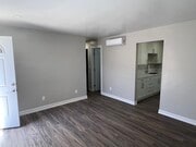 Photo - 122 Jefferson Ave Unit A