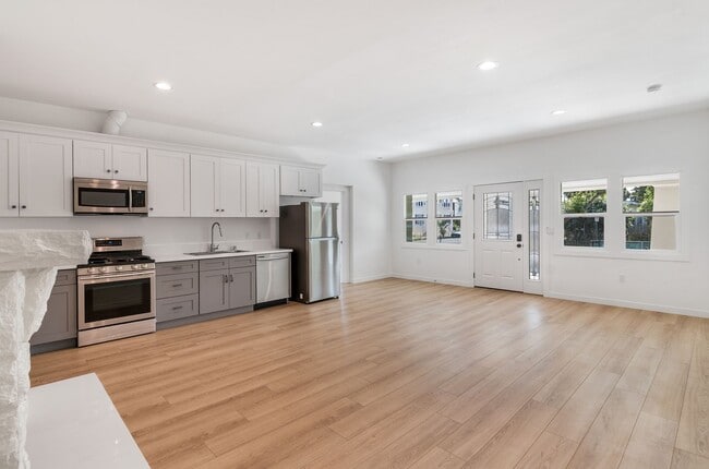 Photo - 3bed2bath Apartment Located Near USC Unit 1538-3