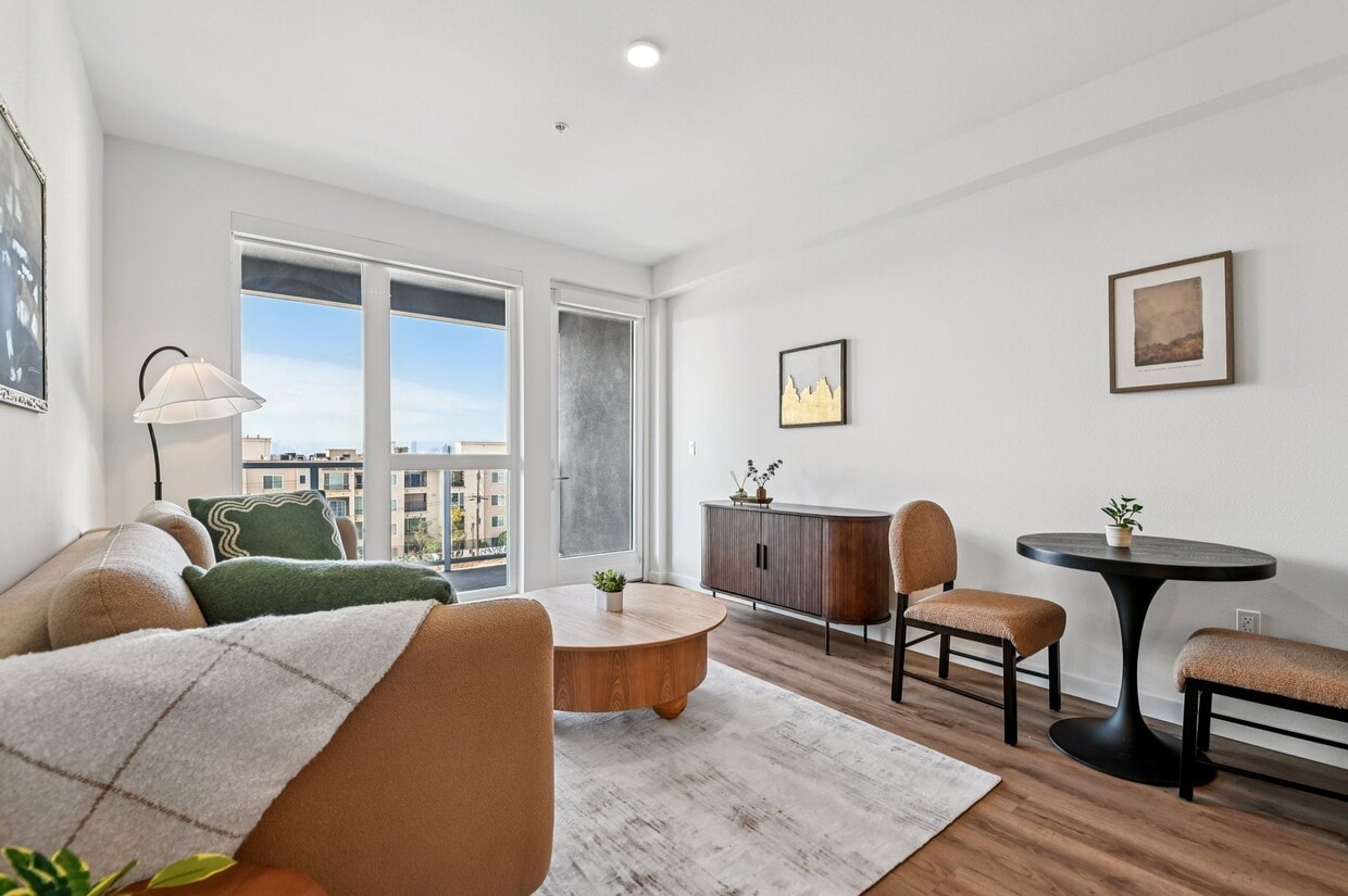 Floor Plan - 2 Bed 2 Bath - 1091 sqft