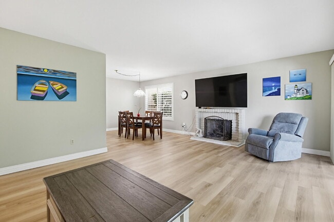 Photo - $3,200 - Charming 2-Bedroom + Optional 3rd Bedroom/Office Condo in Desirable Oaks North 55+ Commu...