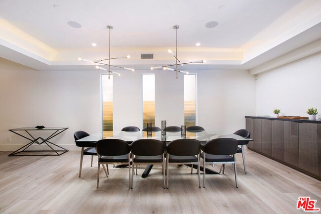 Photo - 6066 Saturn St