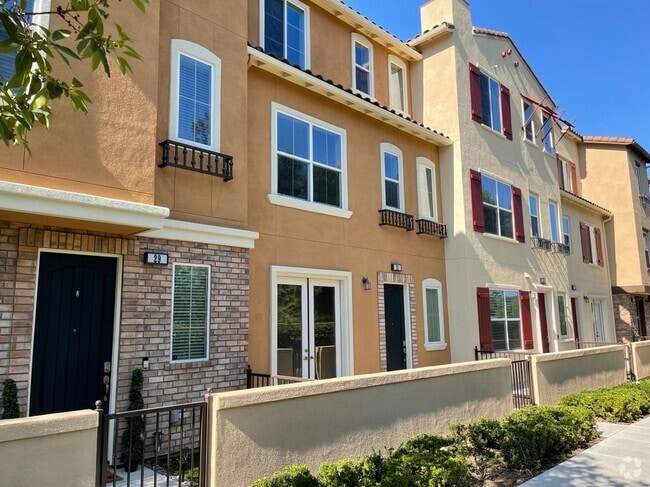 Building Photo - 31 Aliso Ridge Loop Rental