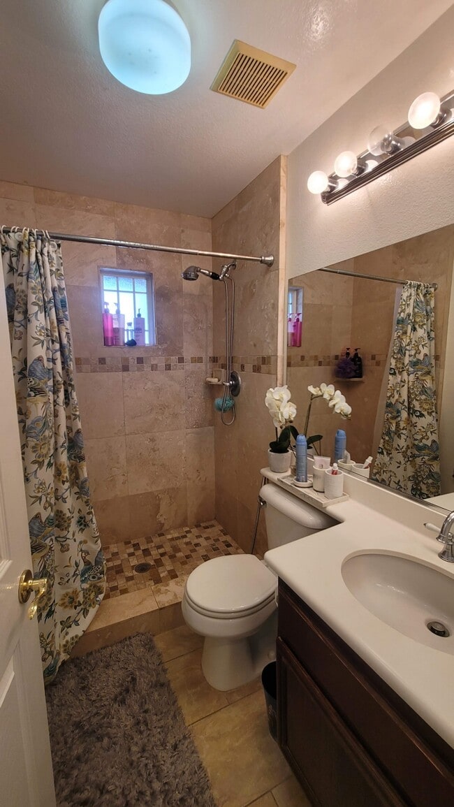 Photo - 2422 Pointe Pkwy