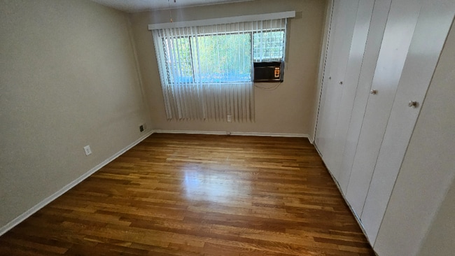 Photo - 8315 Clinton Ave Unit 5