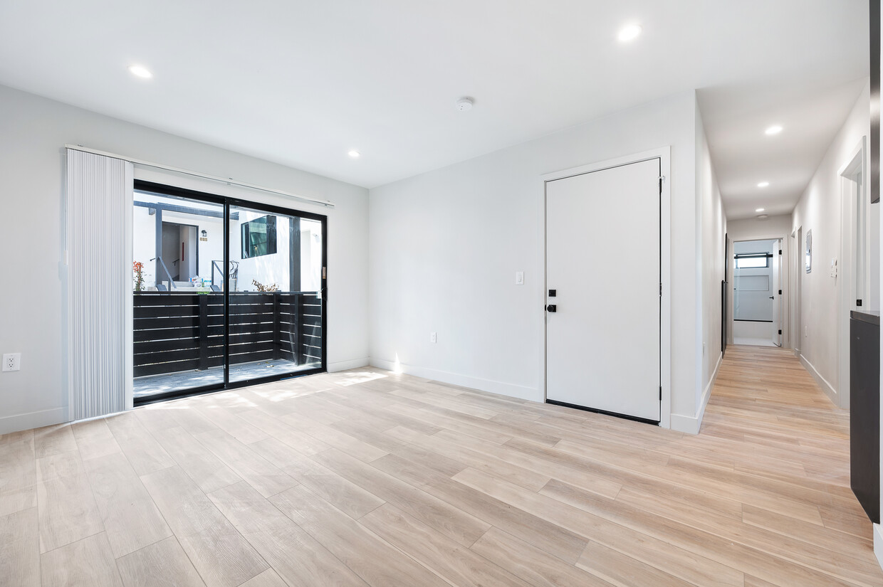 Floor Plan - Two Bedroom