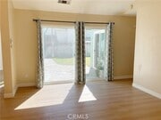 Photo - 5380 Dunlop Dr