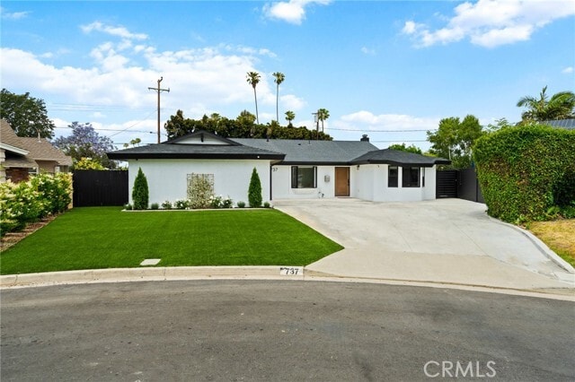 Photo - 737 Paseo Pl House