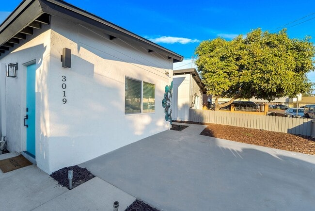 Photo - ? Modern 1 Bedroom in National City – Furn...