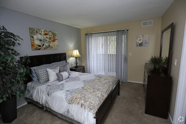 Plan B-Master - Citrus Gardens Apartments