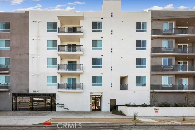 Photo - 11714 Archwood St Condo Unit 205