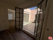 Photo - 4956 S San Vicente Blvd