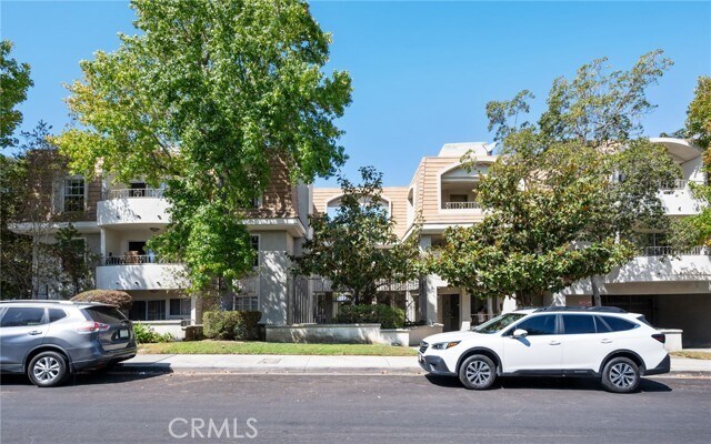 Photo - 1401 N Greenbrier Rd Unit 305