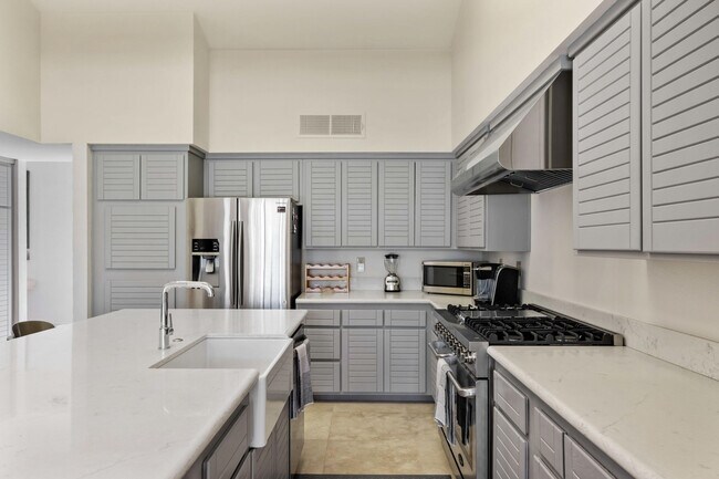 Photo - 80030 Cedar Crest