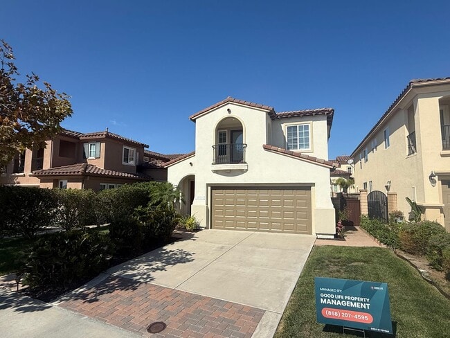 Building Photo - Updated 5BR/3BA San Diego home with modern...