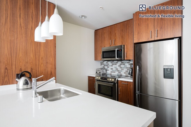 Photo - 225 S Grand Ave Unit SI FL12-ID279