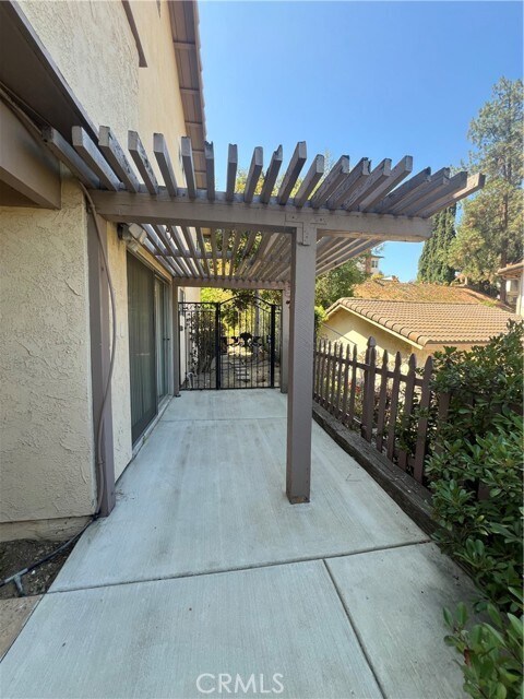 Photo - 20524 Summertown St