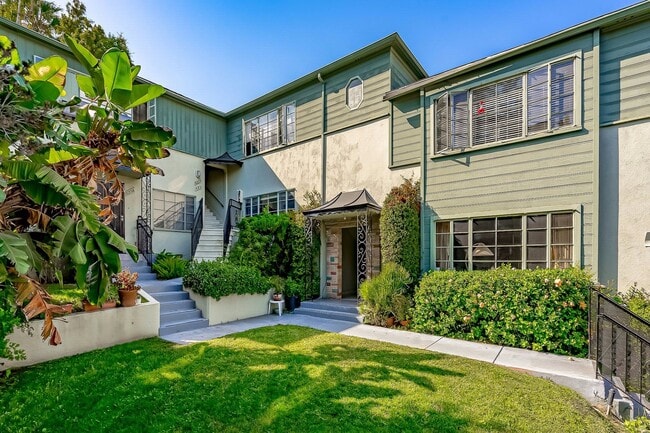 Walking distance to UCLA! - Walking distance to UCLA! Apartment Unit 681A
