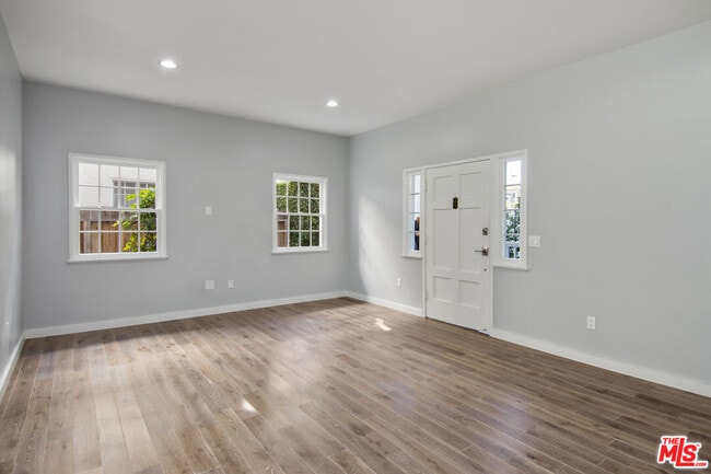 Photo - 111 S Harper Ave Unit 111 1/2